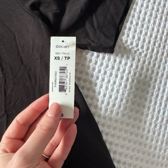 Jack Skellington Tee - Picture 3 of 3